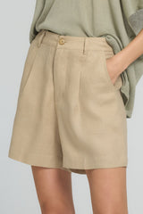 Everyday neutral shorts in sand tone