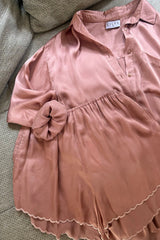 Rose Bisque viscose shorts with scalloped hem and side pockets