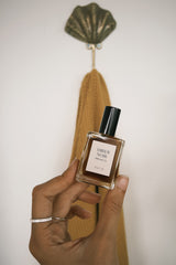 Amber Noir Perfume Oil by Cove